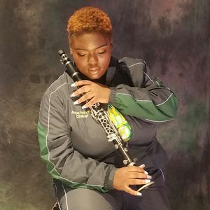 Meet your Posher, Aviya